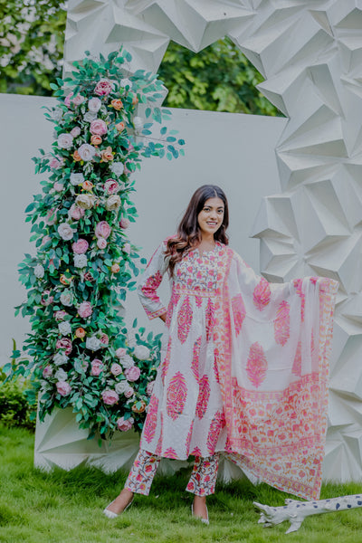 White Pink Ethnic Printed Cotton Kurta Pant Set with Dupatta