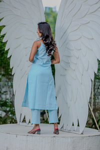 White Sleeveless Embroidered Kurta Pant Set