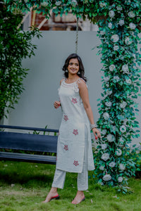 Embroidered Floral Co-Ord Set in Off-White & Black