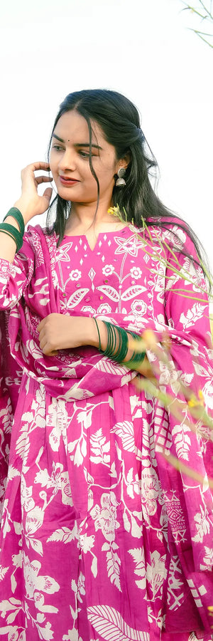 Rose Foliage Anarkali Kurta 3-Piece Set