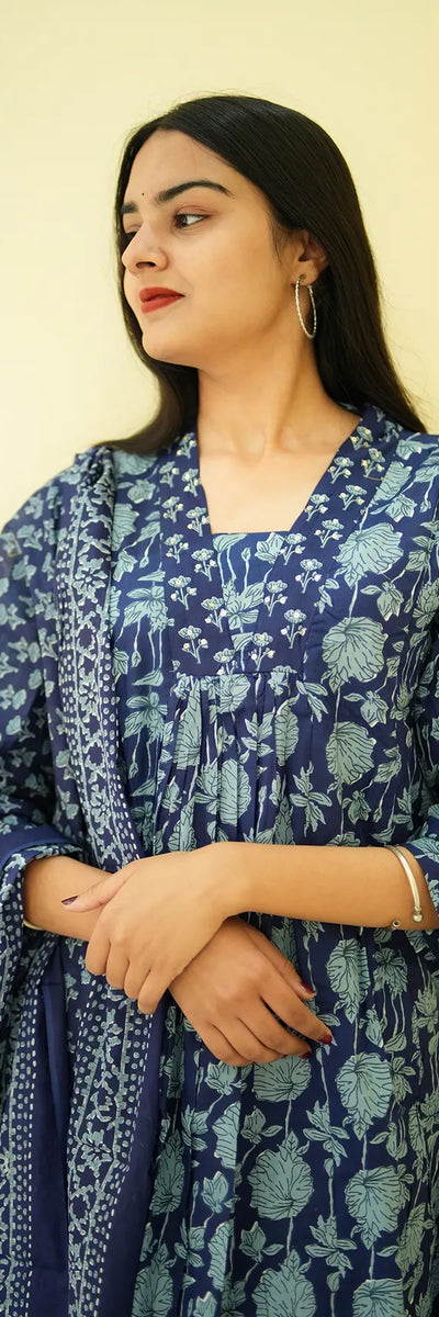 Neelambari Lotus 3-Piece Kurta Set